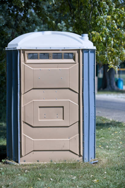 Best Construction site porta potty rental  in Gowanda, NY